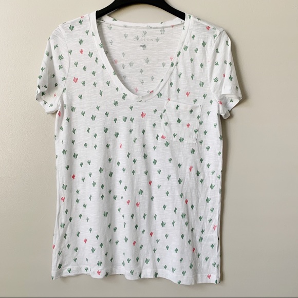 Caslon Cactus Print Pocketed V Neck T-Shirt - Picture 2 of 8